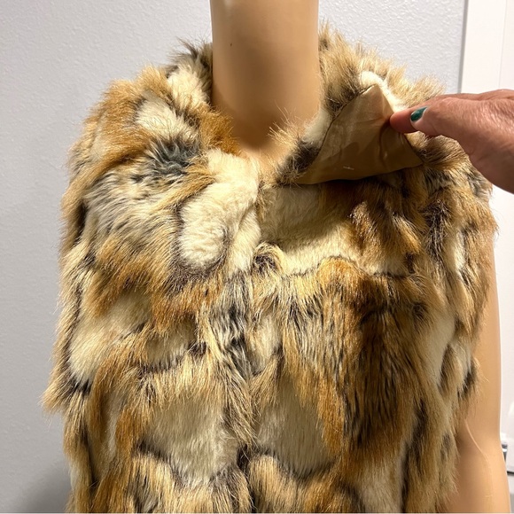 Rachel Zoe Women’s Brown Tan Faux Fur Vest Size Medium - Picture 4 of 13